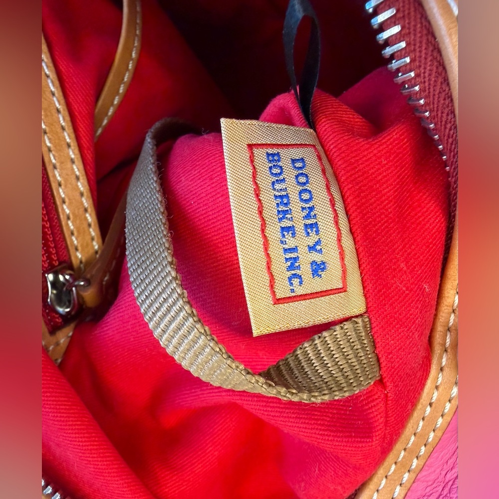 Dooney & Bourke Paige Sac Pink Pebble Grain Leather - Picture 8 of 17